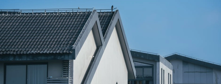 flat vs pitched roof on a modern Beaverton Oregon home